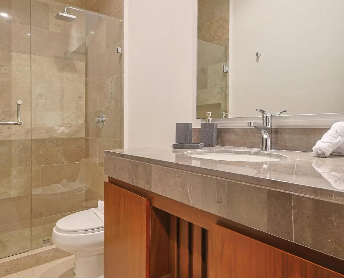Villa Modern Townhouse With Private Pool And Bbq Area Playa del Carmen