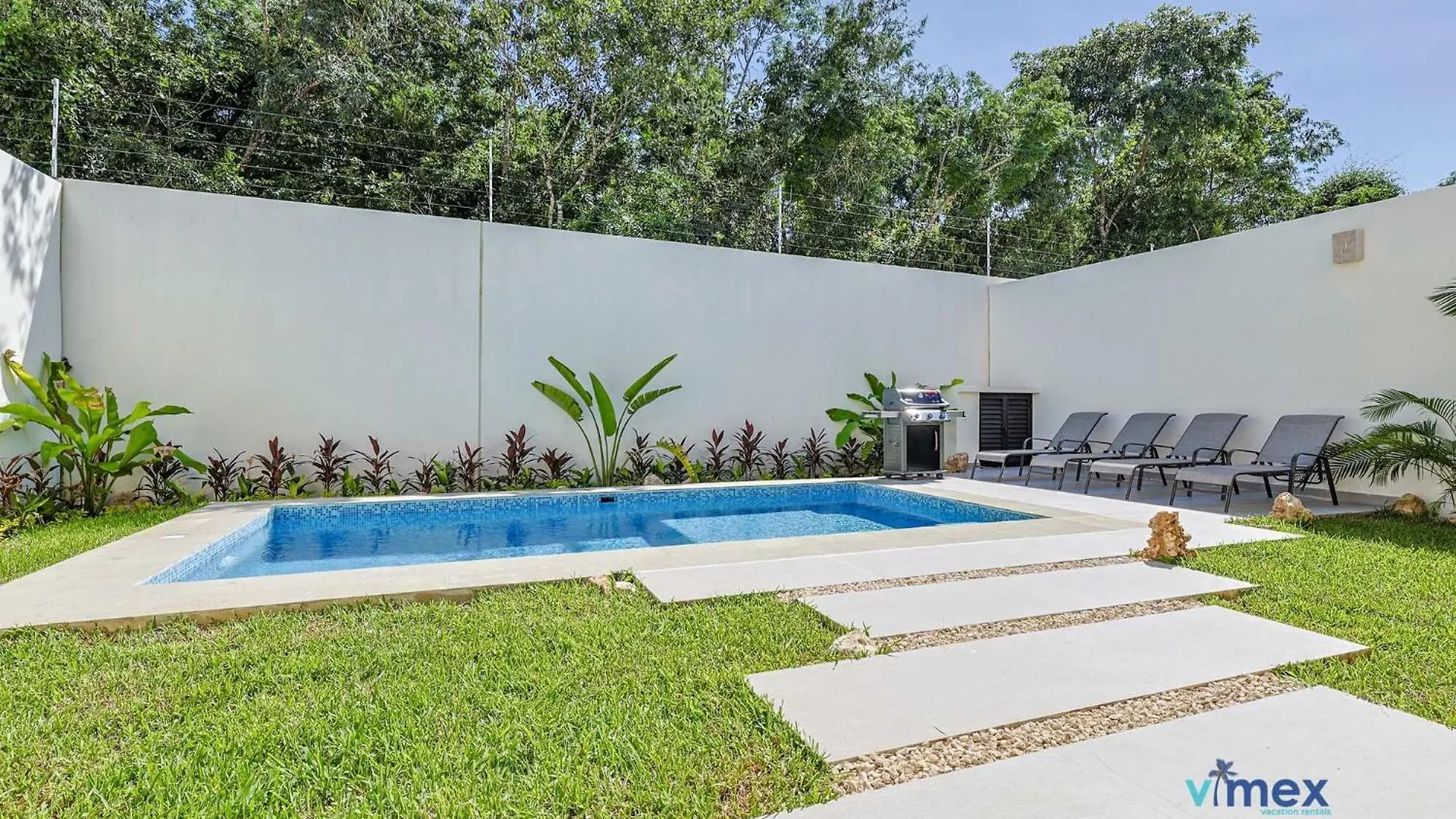Villa Modern Townhouse With Private Pool And Bbq Area Playa del Carmen Ferienhaus